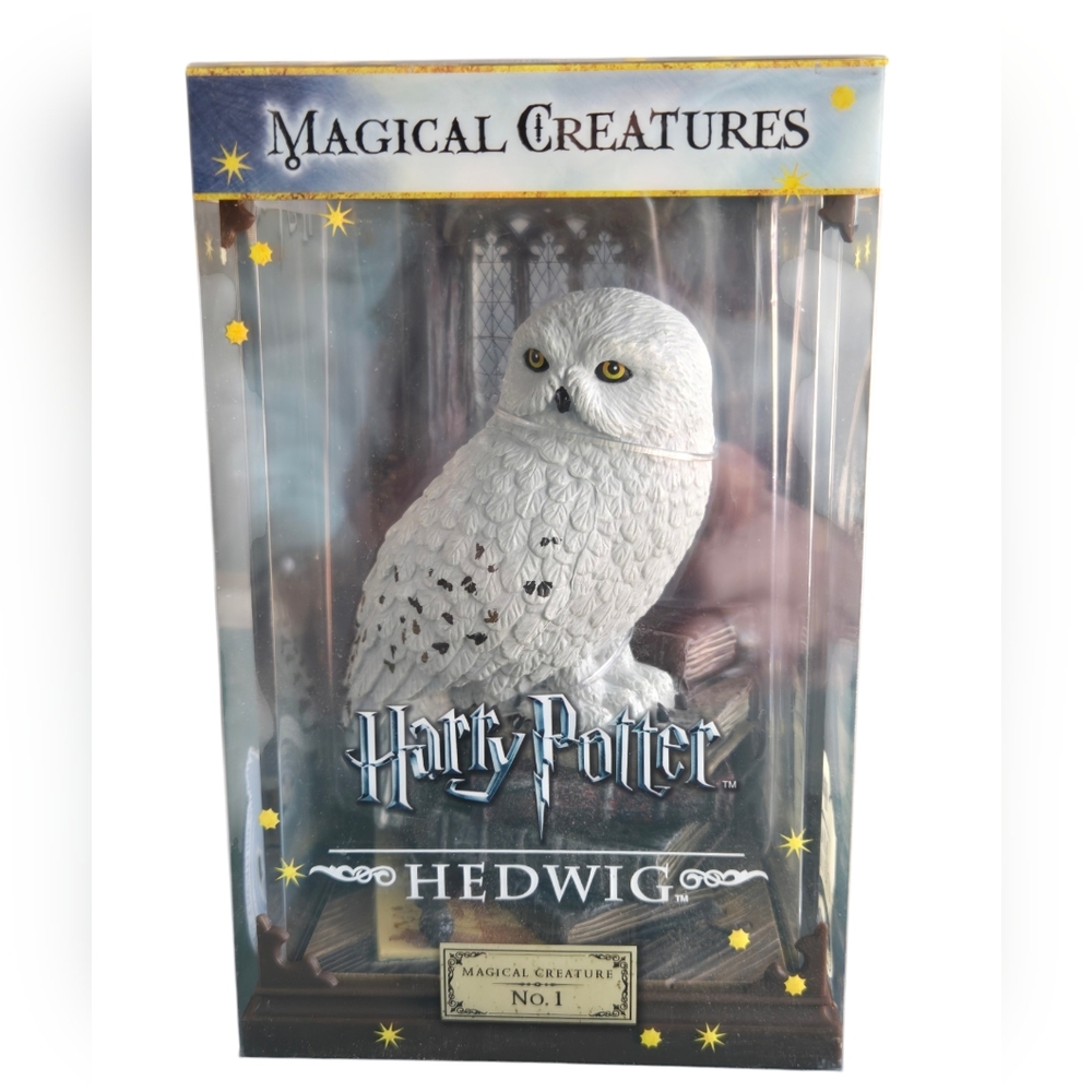 Harry Potter Magical Creatures Hedwig Owl Collectible Figurine